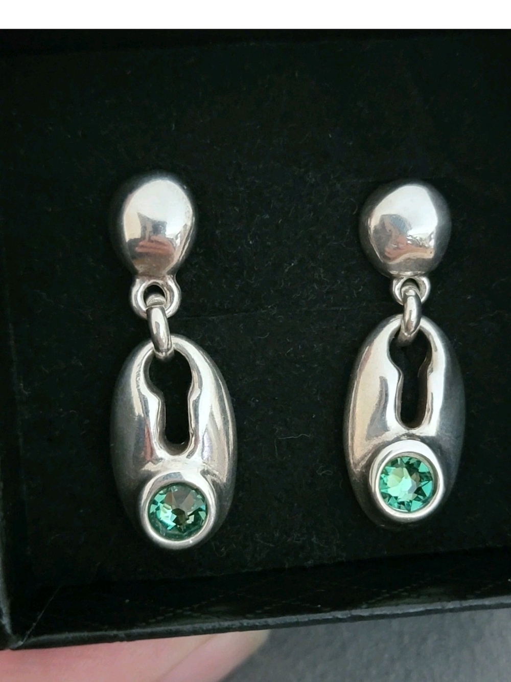 UNO de 50 Silver Plated Drop Earrings with Green Crystal Accents